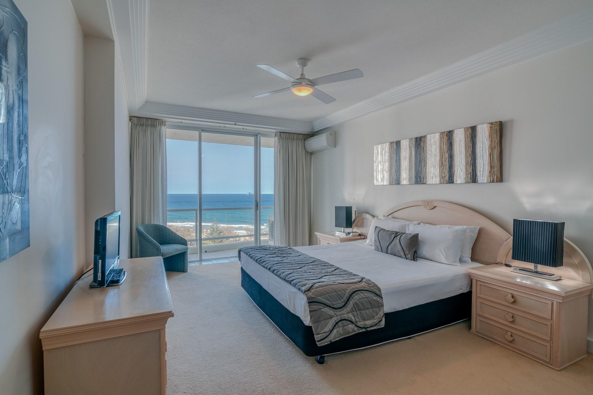 Carmel By The Sea Aparthotel Gold Coast Exterior photo