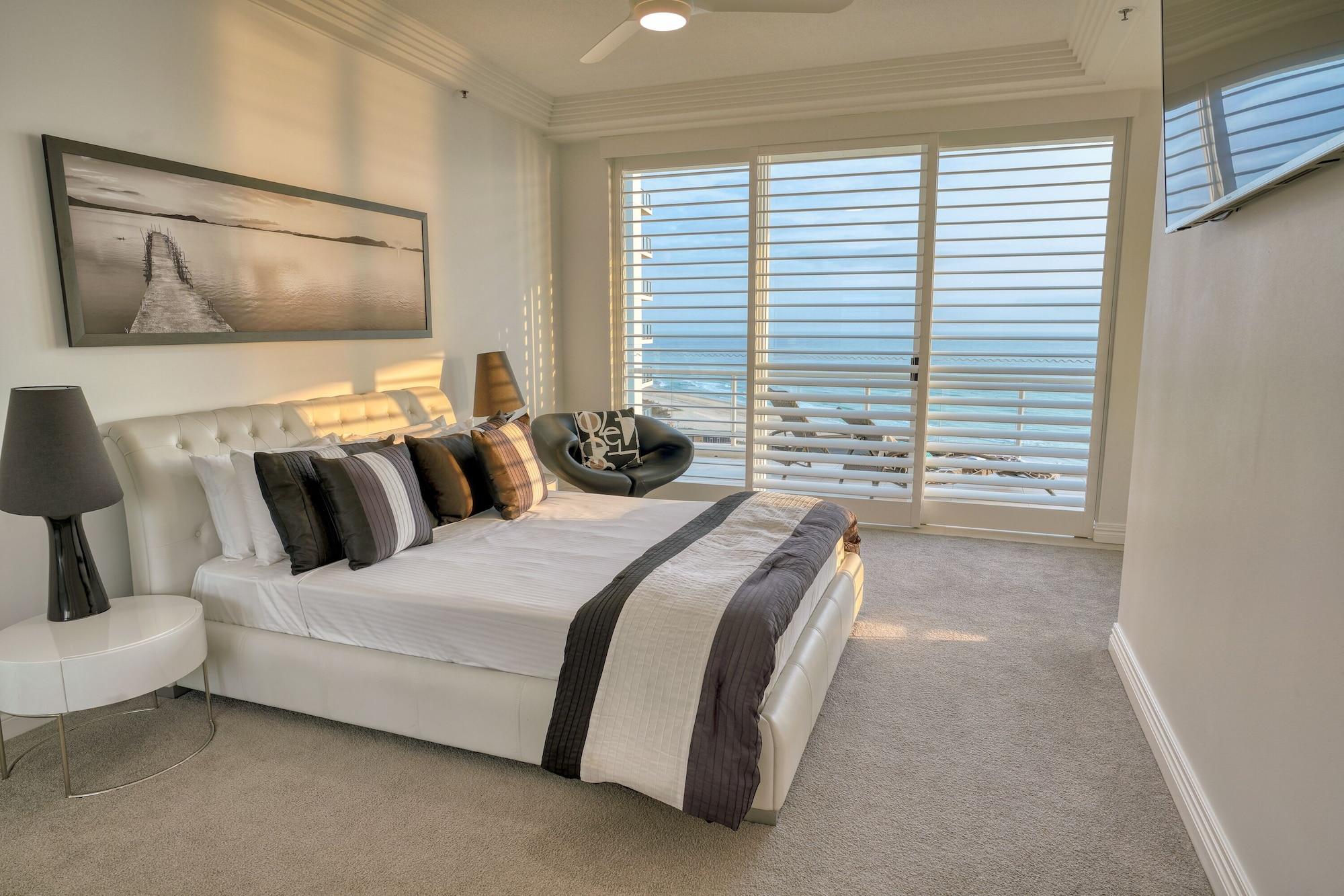 Carmel By The Sea Aparthotel Gold Coast Exterior photo