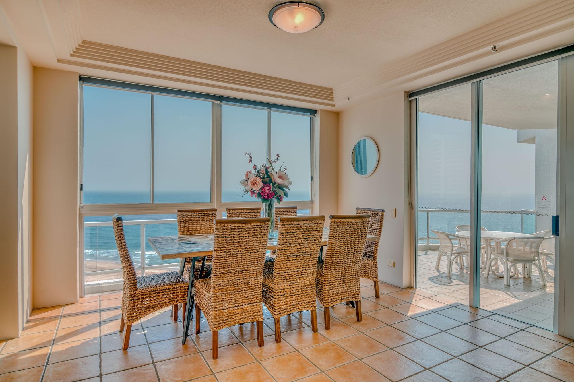 Carmel By The Sea Aparthotel Gold Coast Exterior photo